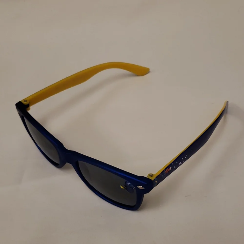 Disney Finding Dory Nemo Kid's Sunglasses Blue Yellow NWOT